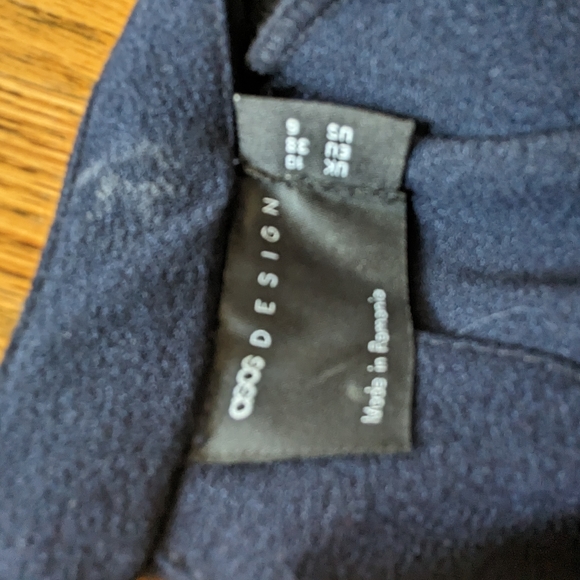 Dress - Picture 3 of 3